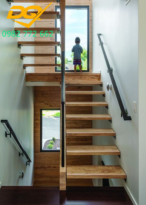 Cầu thang xoắn ốc cho nhà hẹp#4